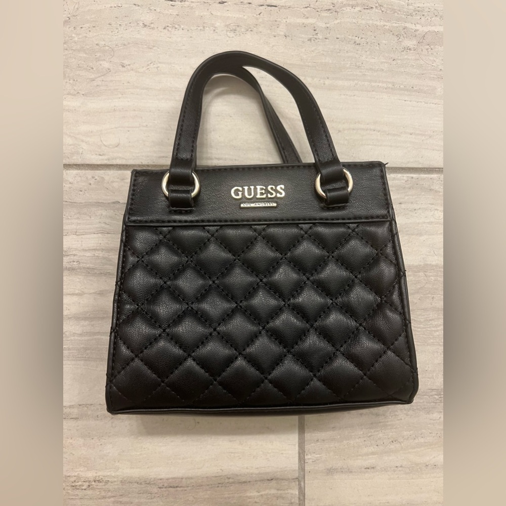 Mini guess bag NWOT